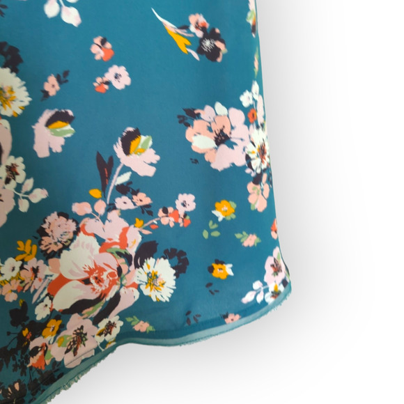 TORRID 0 Teal Frayed Georgette V-Neck Sheer Sleeveless Career Tank Large 12 - Picture 6 of 10